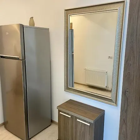 Infinity Summerland Apartament